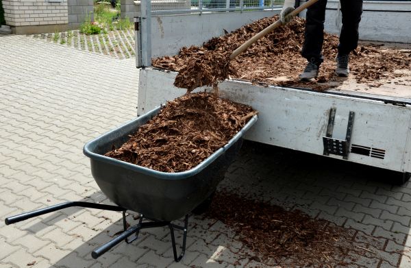 Bulk Mulch Delivery in Vancouver