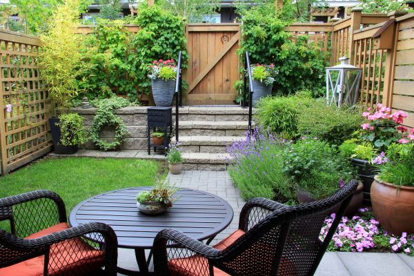 Small Yard Landscaping in Vancouver
