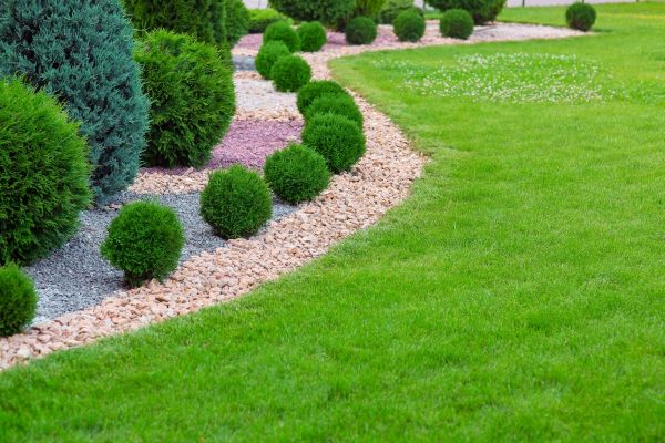 Edging Stones Installation in Vancouver