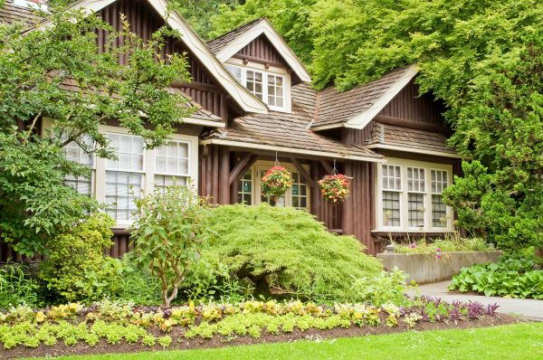 Log Home Landscaping in Vancouver